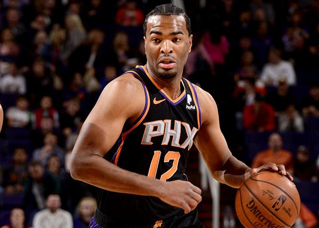 科尔提前认输！库里三分命中率低迷勇士难逃附加赛魔咒